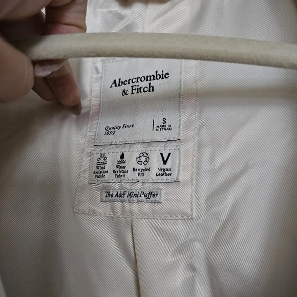 💚 Abercrombie And Fitch Cream mini zip up puffer jacket S - Picture 11 of 13